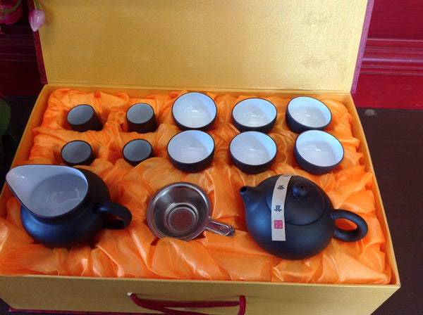 ミュージシャン the GazettE 19TH ANNIVERSARY TEA SET Yixing Tea Set #190 11pcs With Gift Box $58.95 – Music City Tea