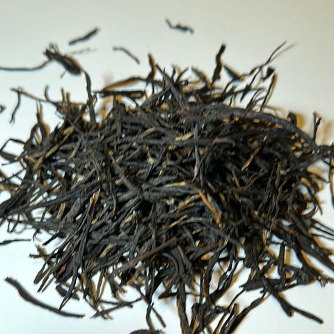 Black - —Yunnan Black Beaty ( Wild Nature) Large Tea Leaves #B68