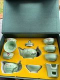 Beautiful tea set w Medium tray F10